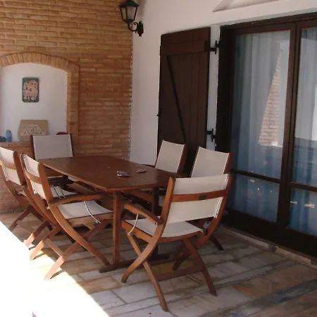 The Mansion Of Gavrio's Port Feriehus Gavrio