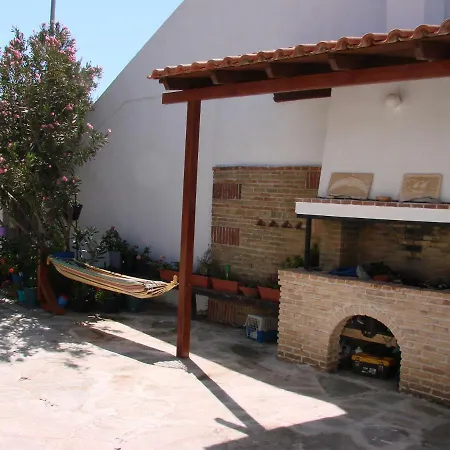 The Mansion Of Gavrio's Port Feriehus *