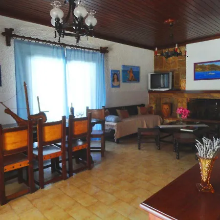 The Mansion Of Gavrio's Port Feriehus *