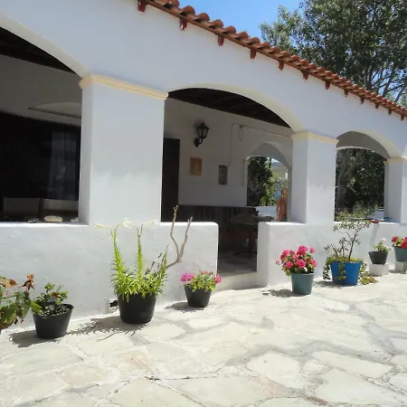 The Mansion Of Gavrio's Port * Gavrio